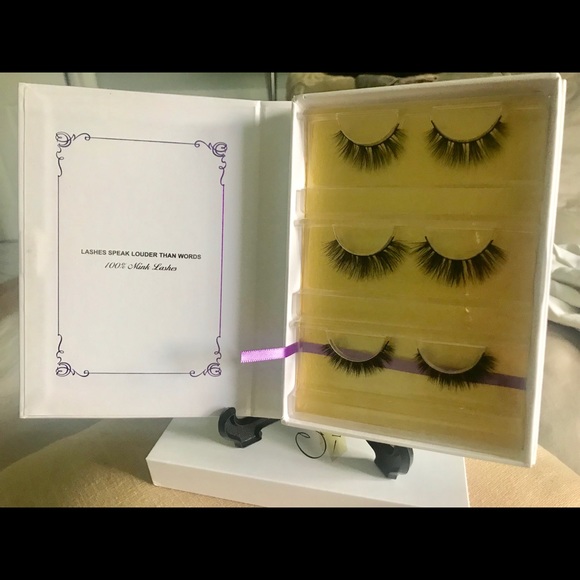 100% mink Lashes, 3 styles with adhesive. - Picture 2 of 3